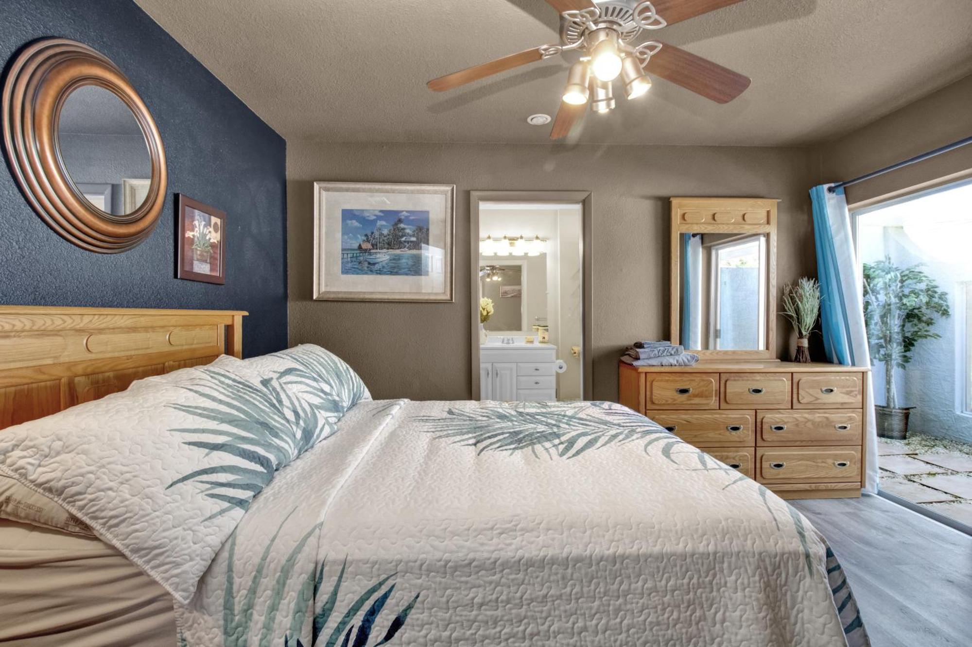 Pet Friendly Canal Front 3-Bedroom Grand Villa With Pool, Linai And Dock Port Charlotte Exterior photo
