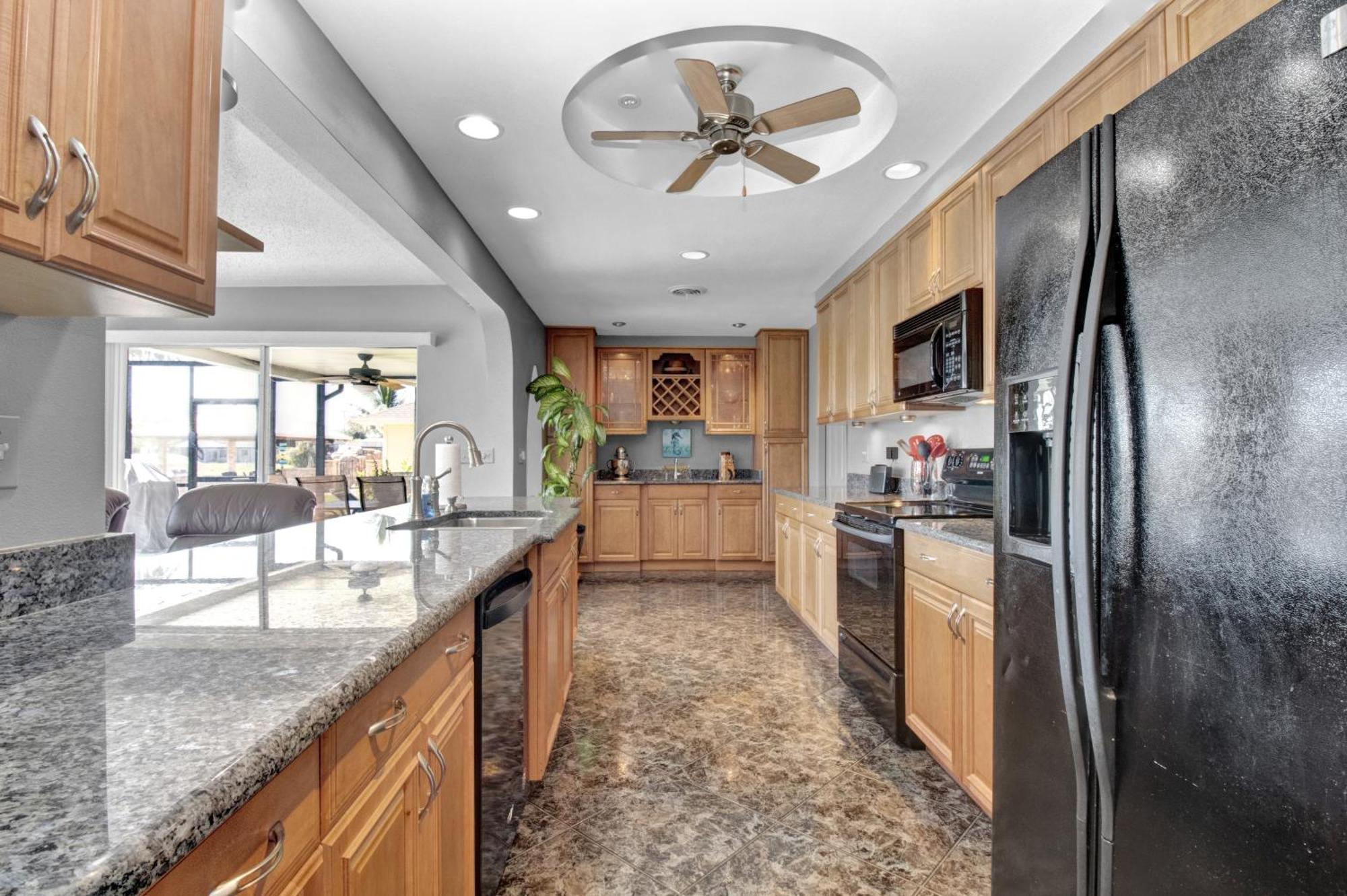 Pet Friendly Canal Front 3-Bedroom Grand Villa With Pool, Linai And Dock Port Charlotte Exterior photo