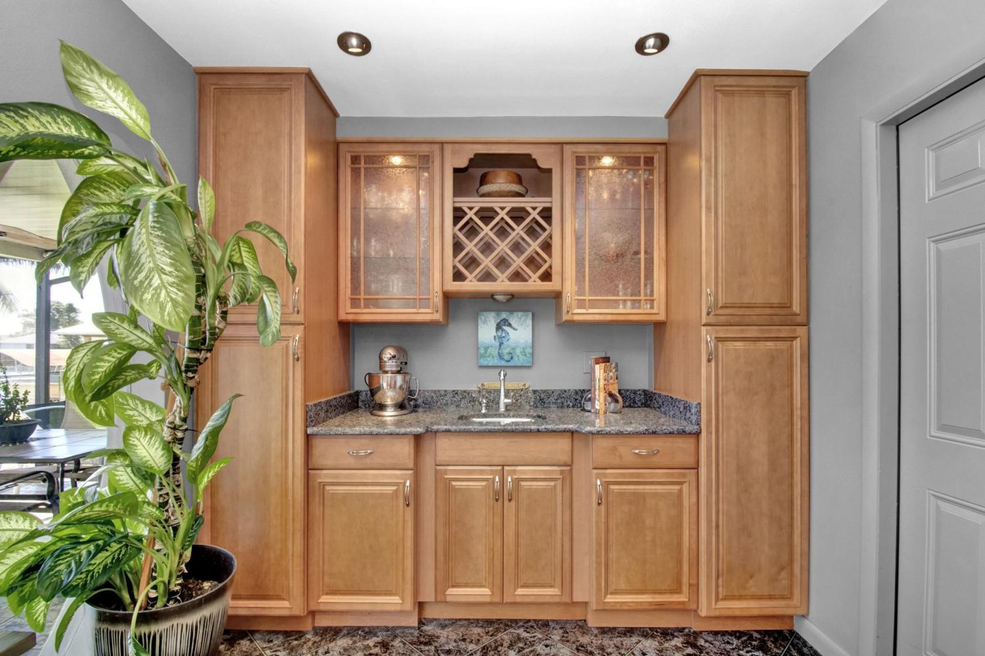 Pet Friendly Canal Front 3-Bedroom Grand Villa With Pool, Linai And Dock Port Charlotte Exterior photo